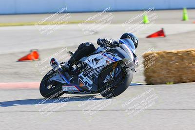 media/Jan-20-2023-Fastrack Riders (Fri) [[f2ad32aba3]]/Private/session 5 turn 13/